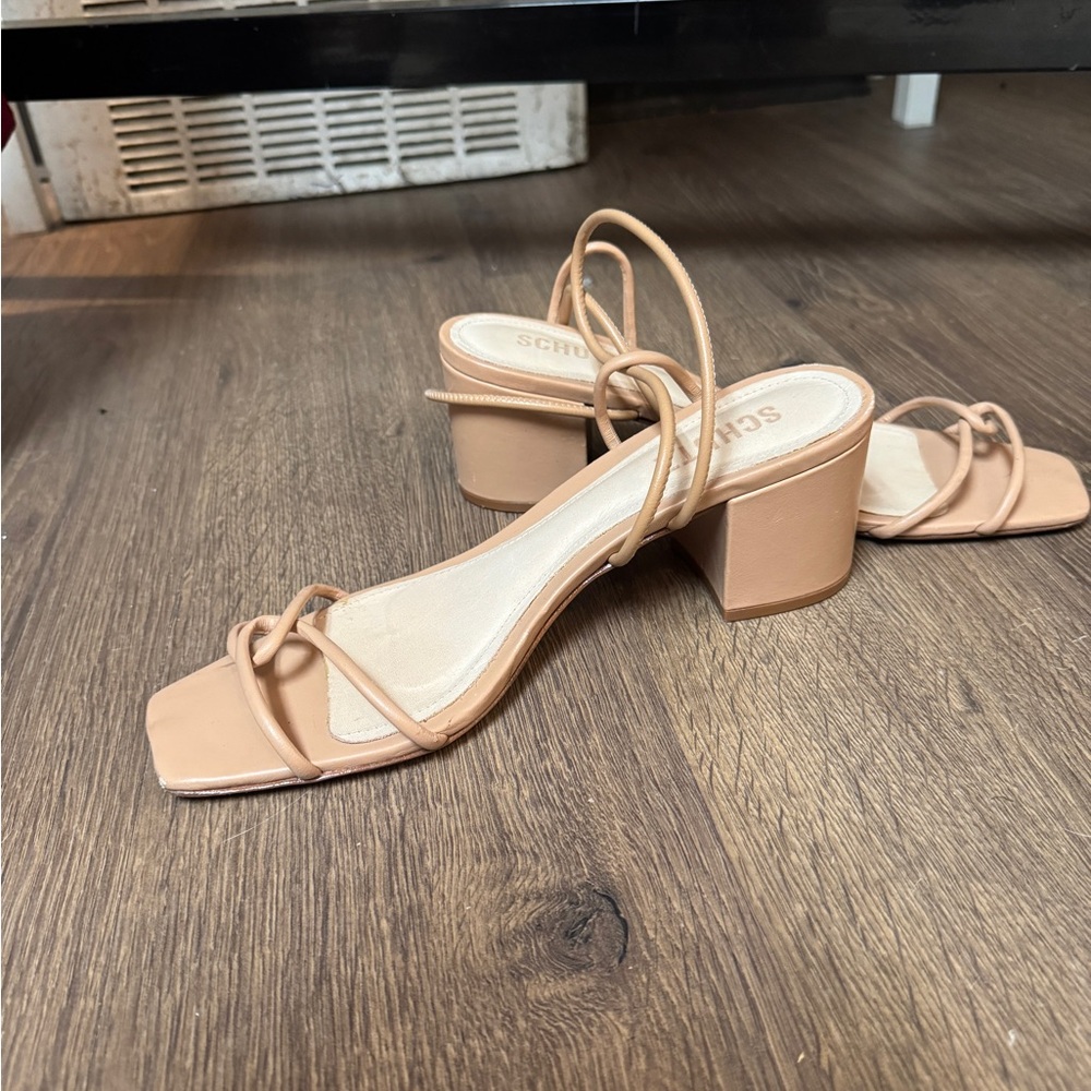 Schutz • Strappy Low Block Heel Sandals • 8.5
